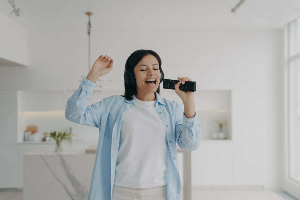 how-to-use-my-tvs-voice-control-features